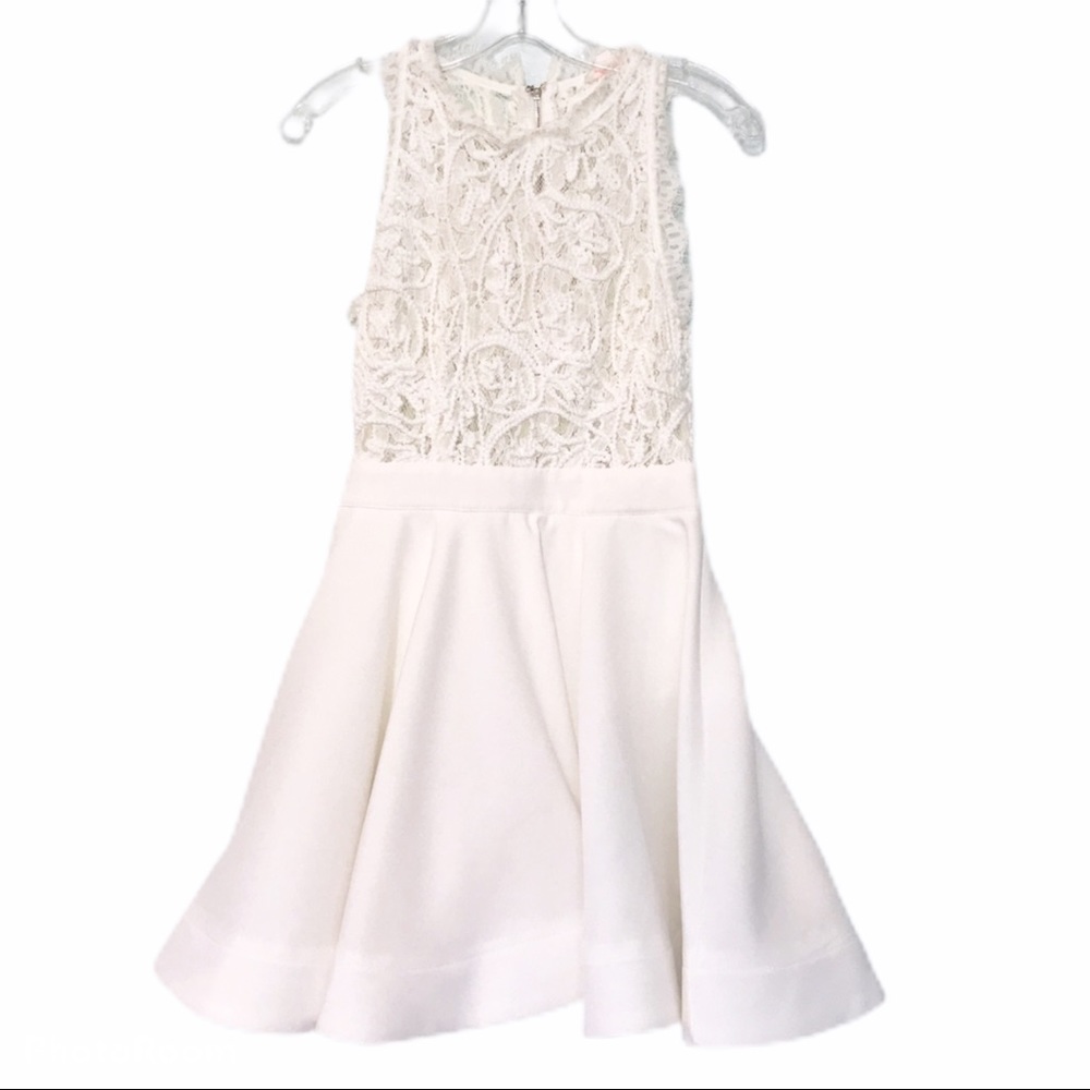 Luxe Lace Fit and Flare Skater Dress White Small - Picture 1 of 8
